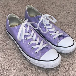 Light Purple Low-Top Converse